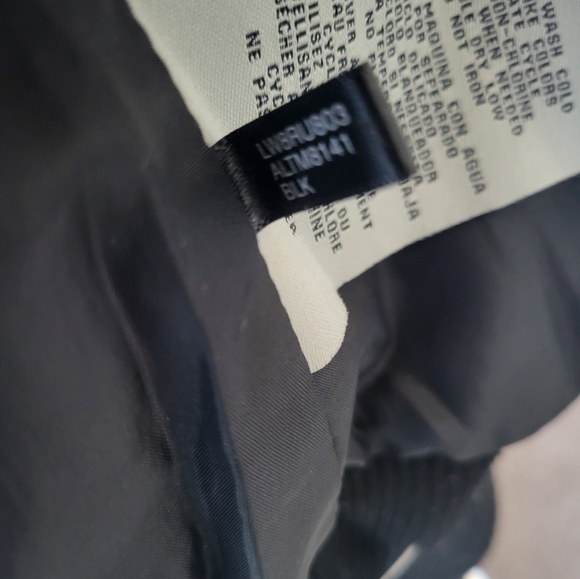 New Levi Strauss black Faux leather Jacket Women's. Size S - Picture 8 of 10